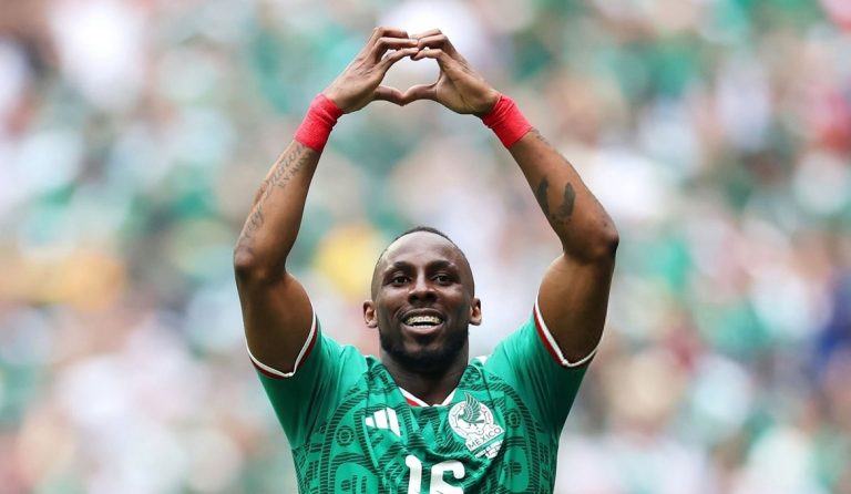 زننده گل افتتاحیه